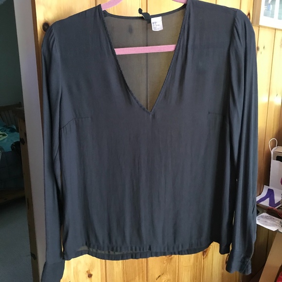 H&M V-Neck Gray Long Sleeve Blouse with Neck Tie - Picture 2 of 4